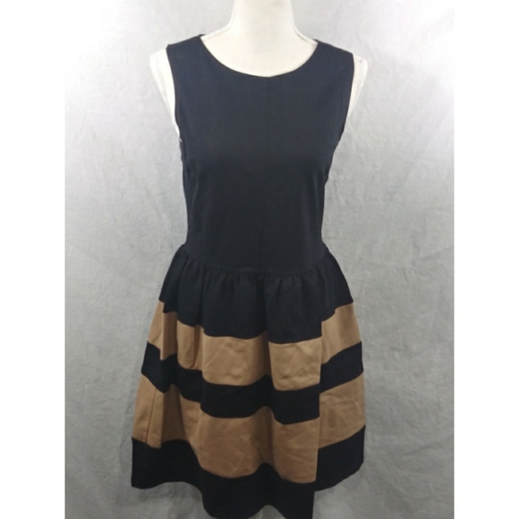 Bar 111 Dress Fit And Flare Large Pleats Large - Picture 1 of 6